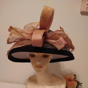 Elite Champagne Kentucky Derby Women's Wide Brim Hat